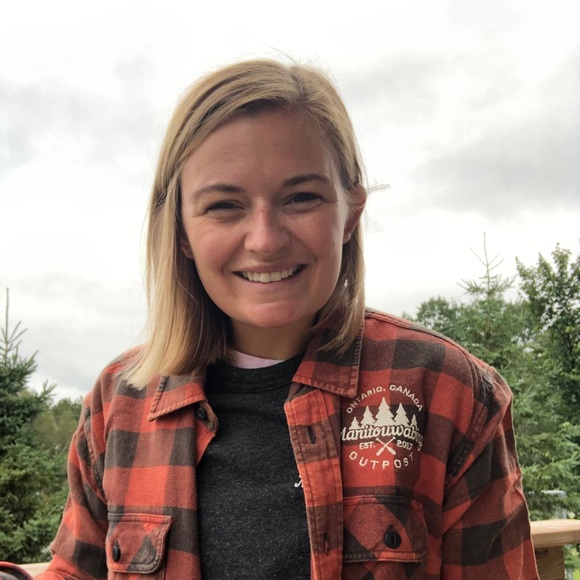 Meet your Posher, Heather - Picture 1 of 1